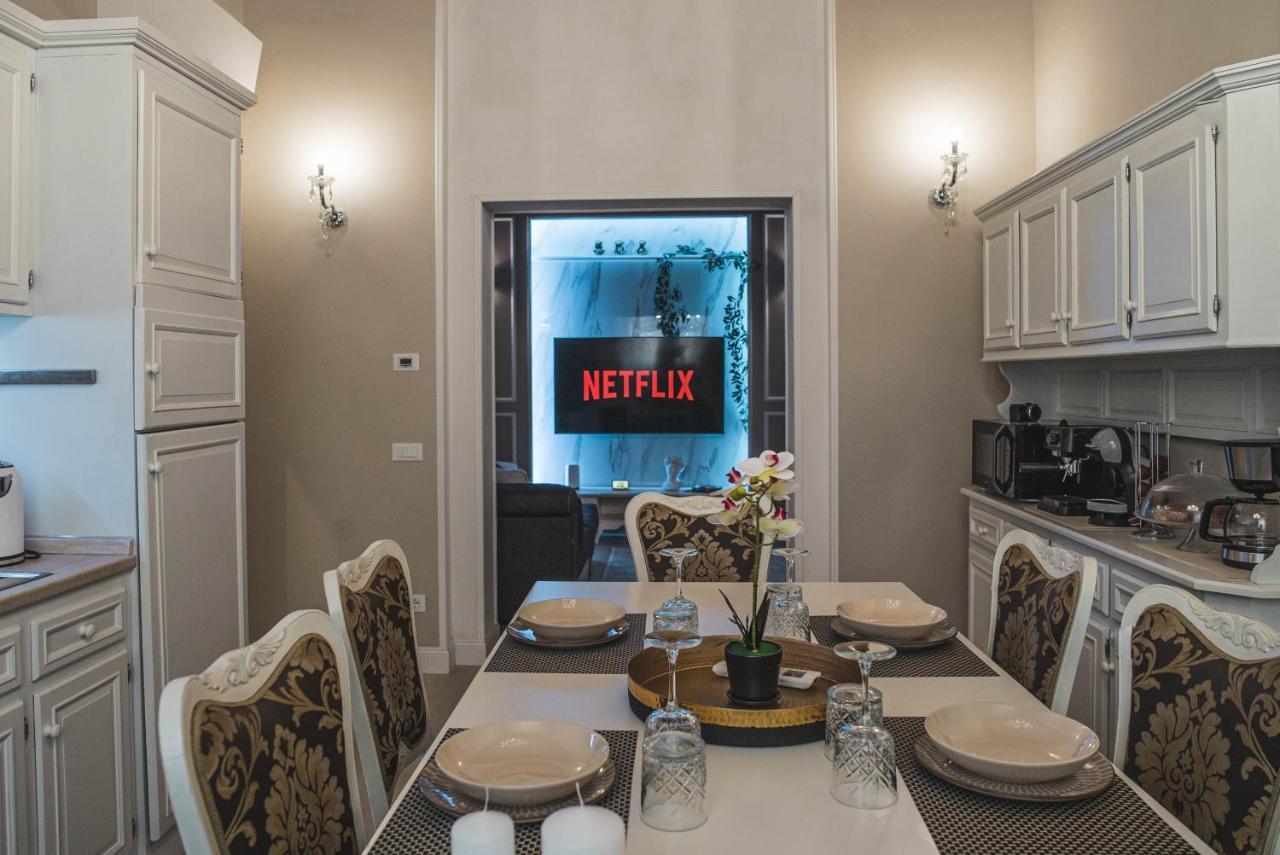 Belvedere Luxury Apartment, View On The Lucca Walls Exterior foto