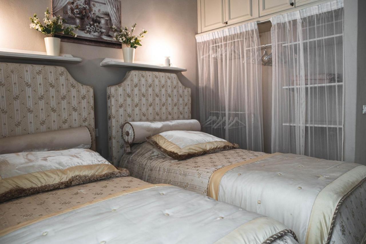 Belvedere Luxury Apartment, View On The Lucca Walls Exterior foto